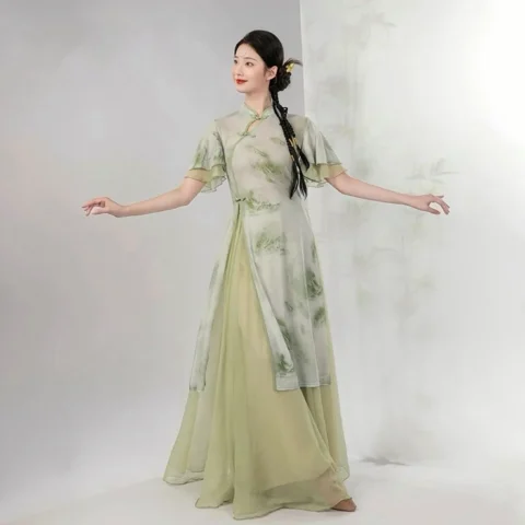 Mẫu Sườn Xám Đẹp Nhất 2026: Lựa Chọn Hoàn Hảo Cho Phái Đẹp Sườn xám cách tân phối cùng quần ống rộng