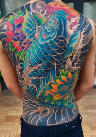 Tattoo cá chép phong cách Nhật Bản full lưng