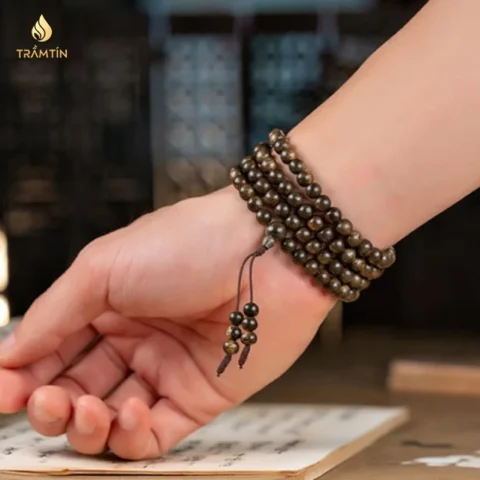 Vòng trầm hương 108 hạt mang ý nghĩa tâm linh